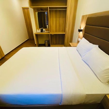 Hotel Plaza Heights By Rak Rooms, Mangaluru ภายนอก รูปภาพ
