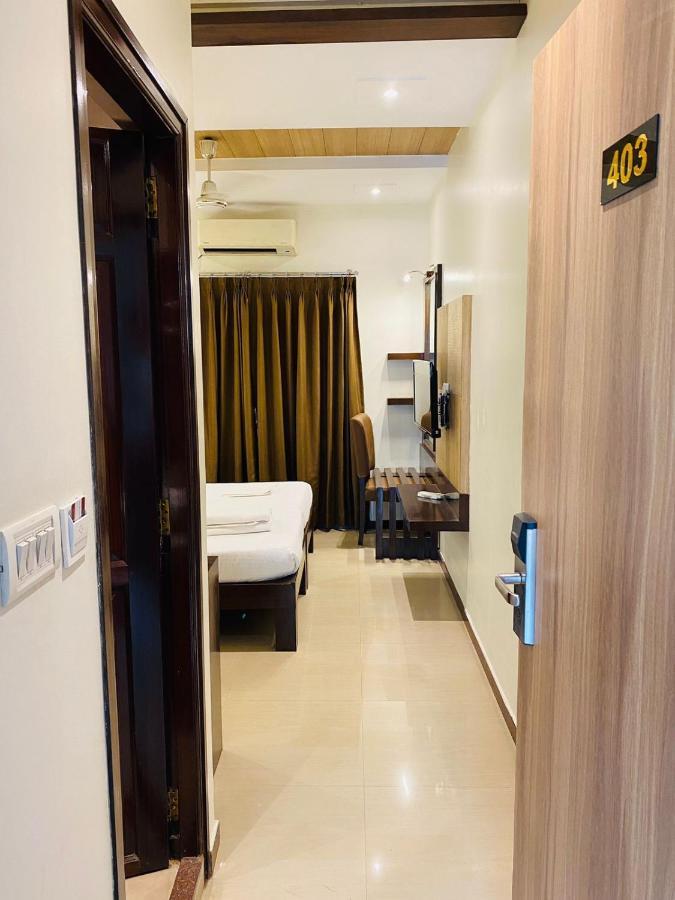 Hotel Plaza Heights By Rak Rooms, Mangaluru ภายนอก รูปภาพ