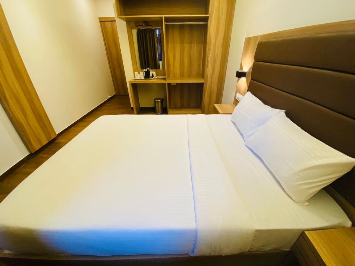 Hotel Plaza Heights By Rak Rooms, Mangaluru ภายนอก รูปภาพ